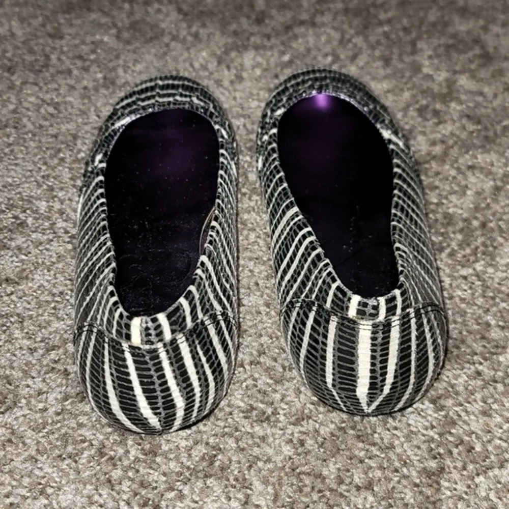 Jessica Simpson print flats